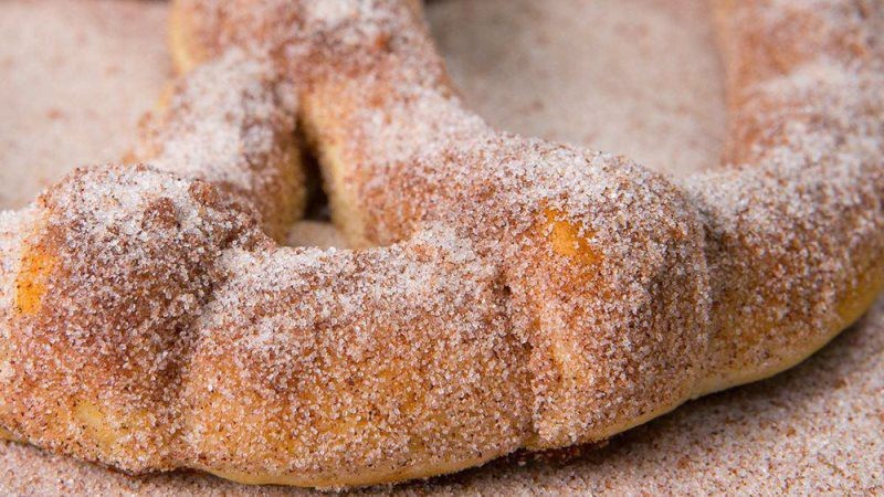 sinful-cinnamon-pretz